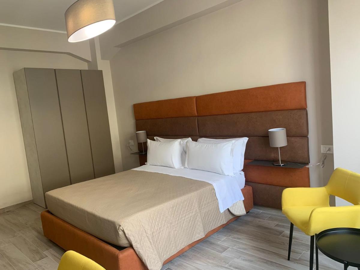 Tripepi Suites Reggio Calabria Exterior foto